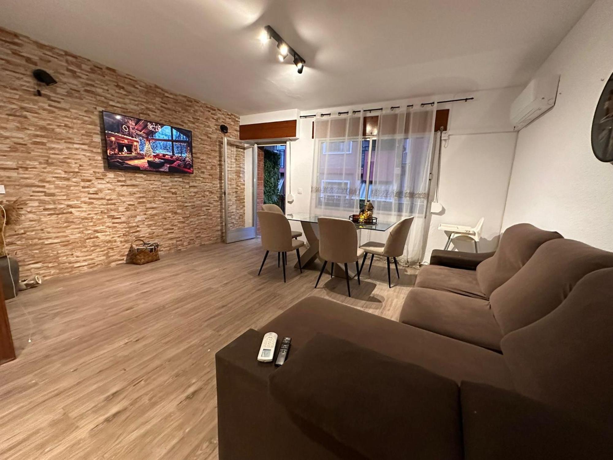 Happy Hideaway Apartment อาลิกันเต ภายนอก รูปภาพ
